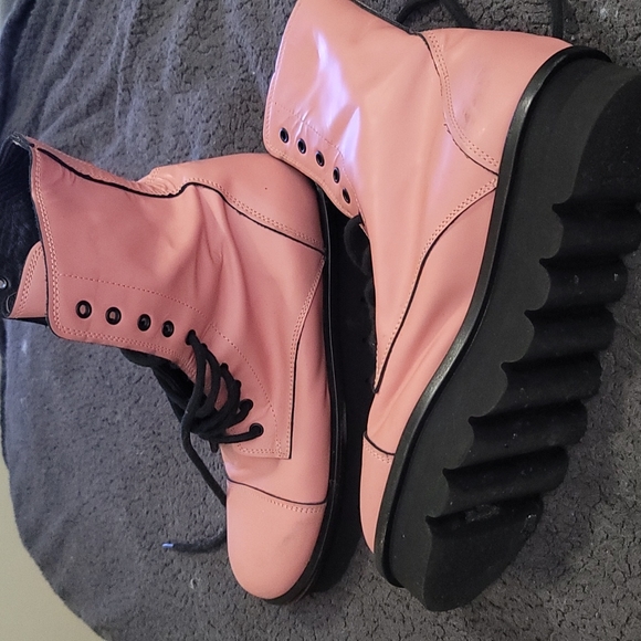 AGL Pink Patent Leather Biker Boots 9.5 - Picture 1 of 4
